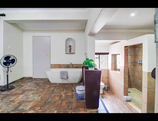 BUSINESS FOR SALE IN ROODEKRANS